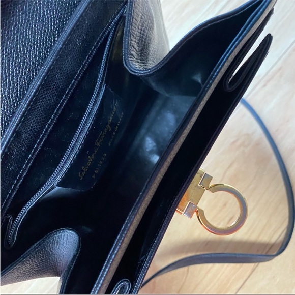 Vintage Salvatore Ferragamo Gancini Handbag - Picture 10 of 16
